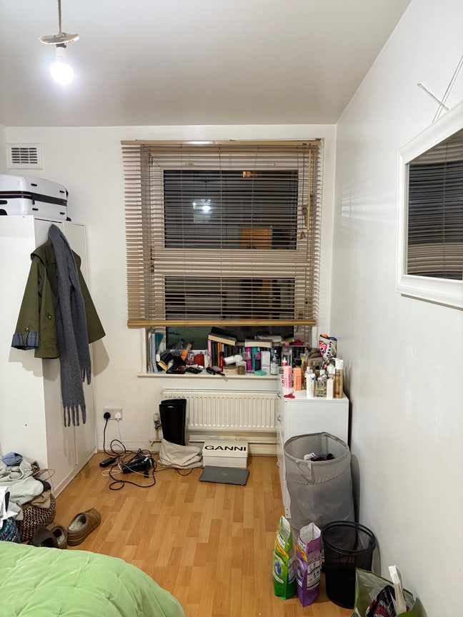 Room available in 3 bed flat in Bethnal Green Main Photo