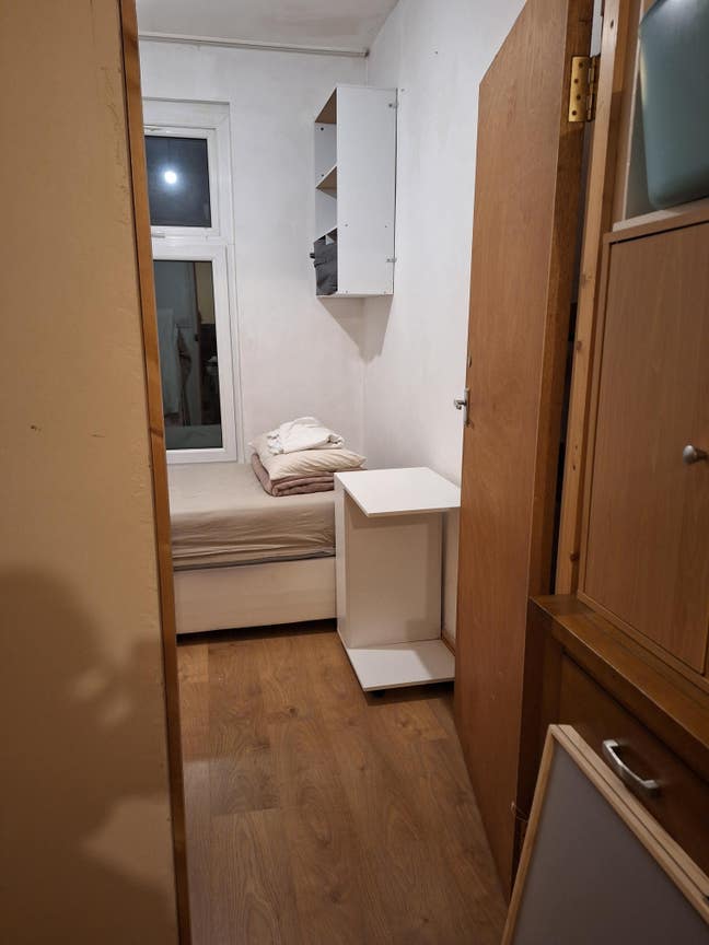 Hygienic considerable female tenant Main Photo