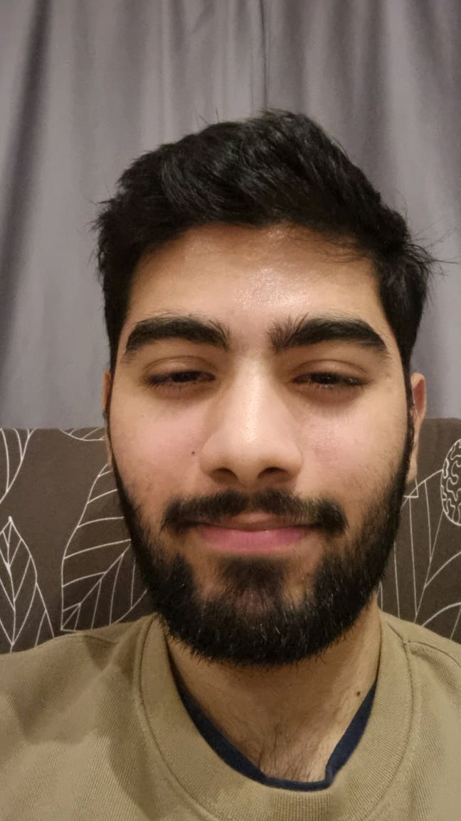 Looking for a room. Main Photo