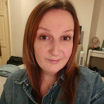 Professional Female seeks a double room Main Photo