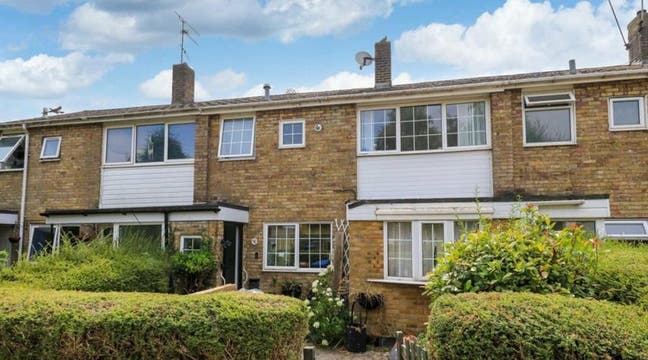 Professional Large double bedrooms available! Main Photo