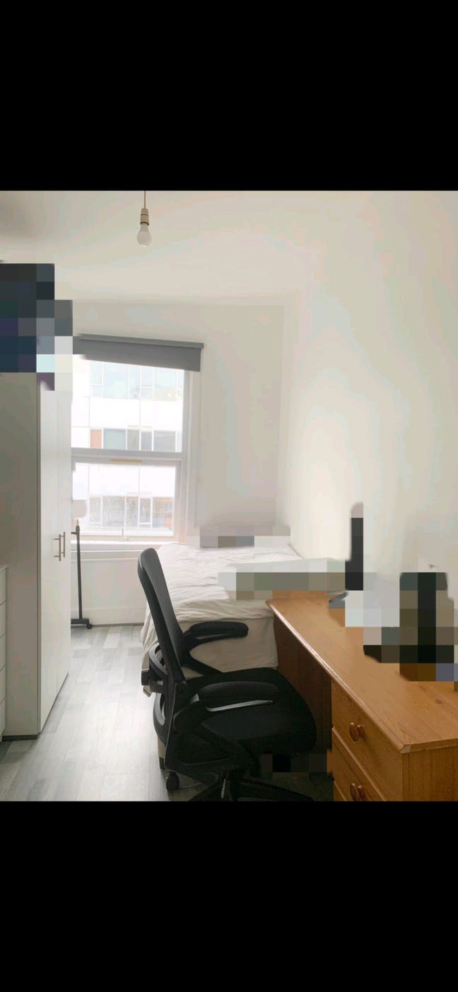 Clean furnished room Main Photo