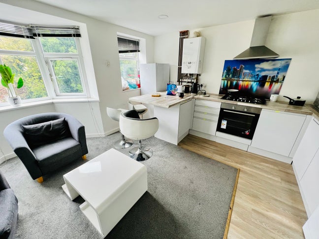 City center proximity Accommodation Main Photo