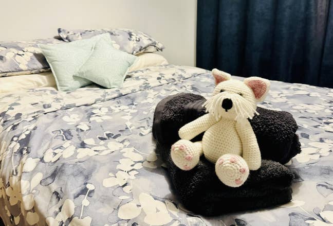 Double Room Available Main Photo