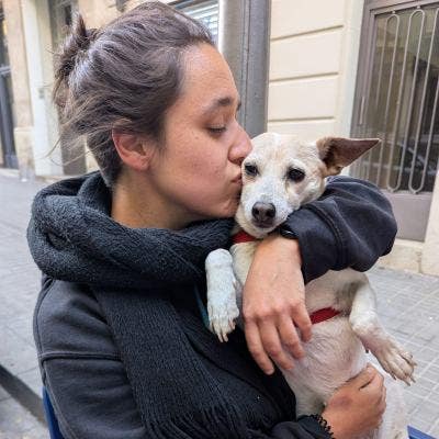 Professional Female seeks a double room Main Photo