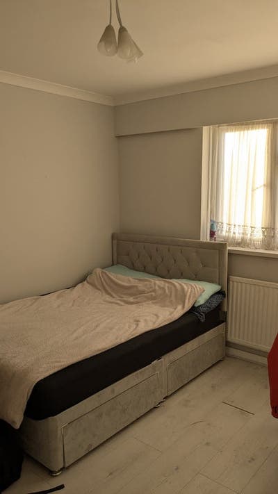 Double bedroom available close to Stratford Main Photo