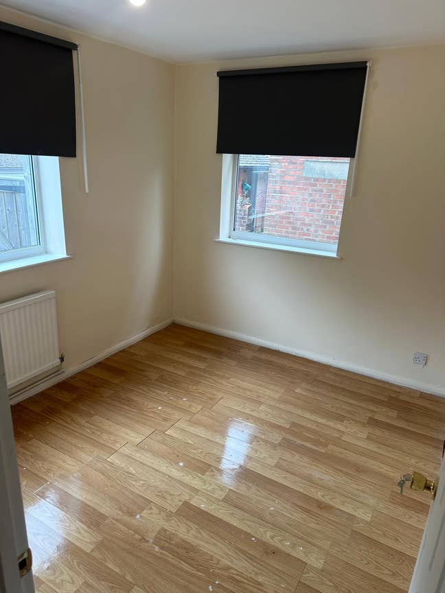 Double room in MItcham  Main Photo