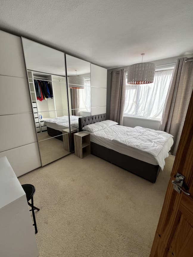 Lovely Double room - Close to Uni Main Photo