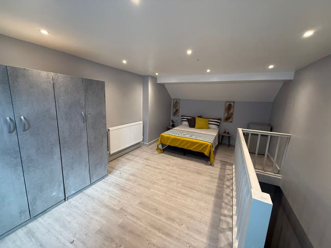 Room for rent in Seven Sisters Main Photo