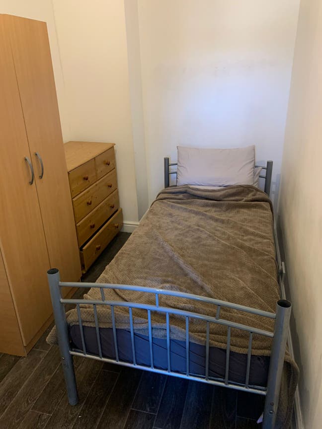 Room only if you do not need a lot of space Main Photo