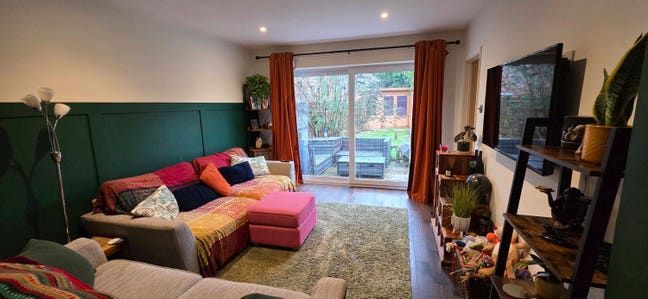 Double Room Available  Main Photo