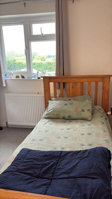 Single & Double rooms in a quiet place Main Photo