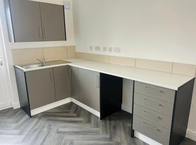 Studio Flat to rent  Main Photo