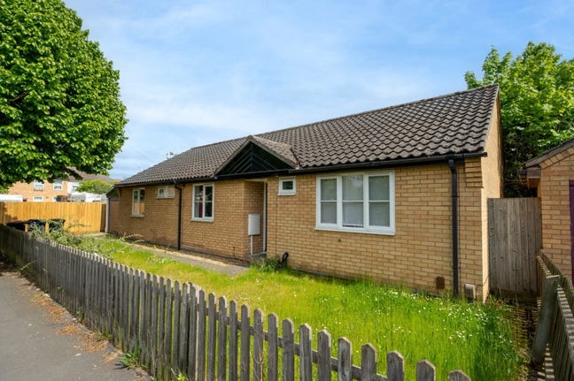 New Double En-Suite Rooms on Ramsden Square Main Photo