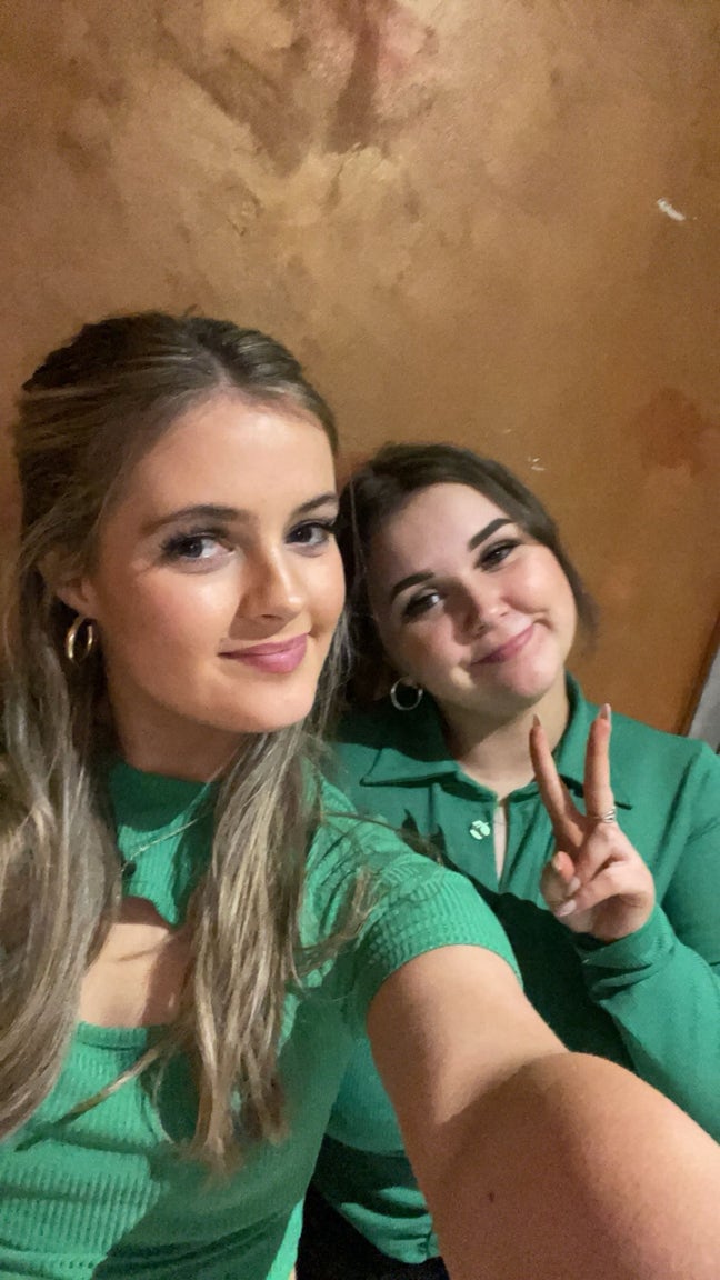 Looking for others to share a house Main Photo