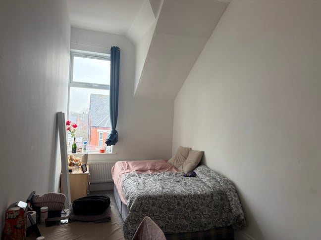 No council tax and Available for 1 month  Main Photo