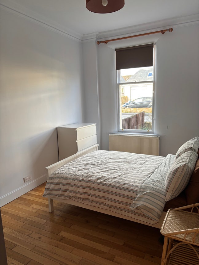 Room for rent in Stepps  Main Photo