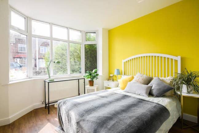 Close to Uni and town centre. Spacious! Main Photo