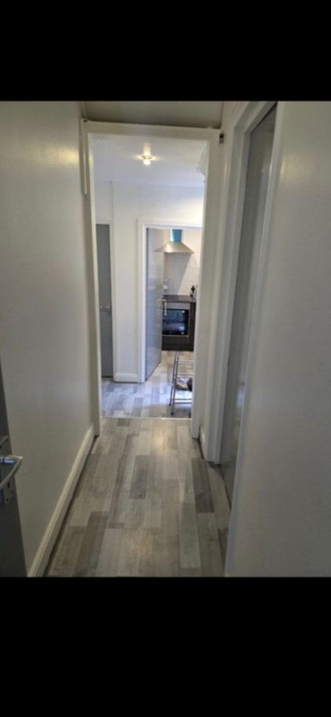 Large clean furnished studio Highbury islington n5 Main Photo