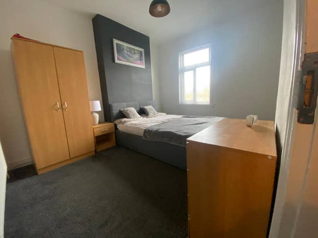 Room Available Now in a Modern 3-Bed &pound;133 PW! Main Photo