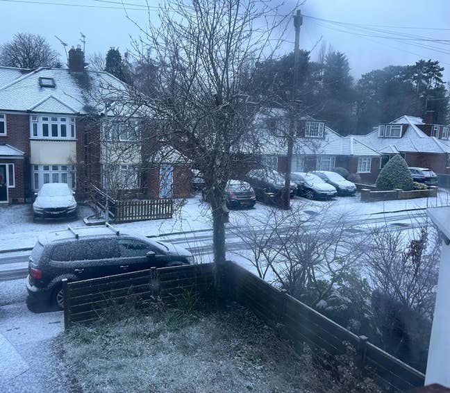 Spacious Room to Let - Close to Transport  Main Photo