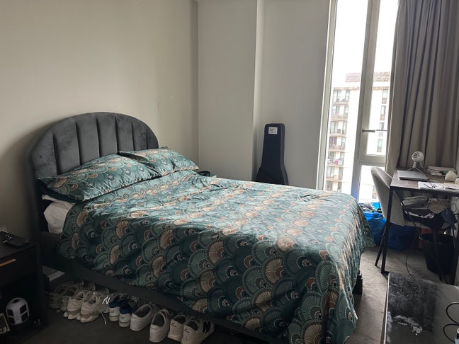 Large Double Room in 3 Bed East Village Flat Main Photo