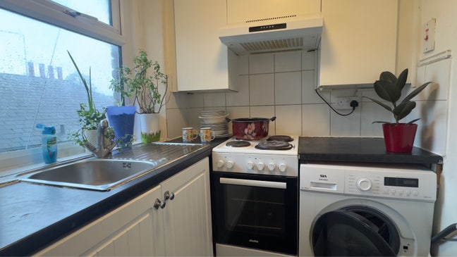 Double Bedroom Westbourne Grove Main Photo