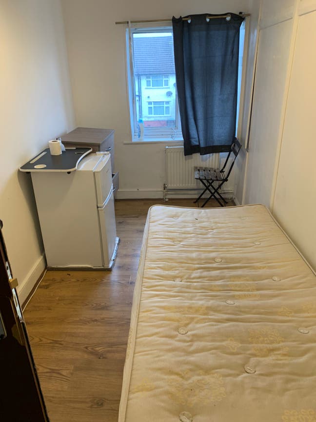 50% off first week rent if u move in within 3 days Main Photo