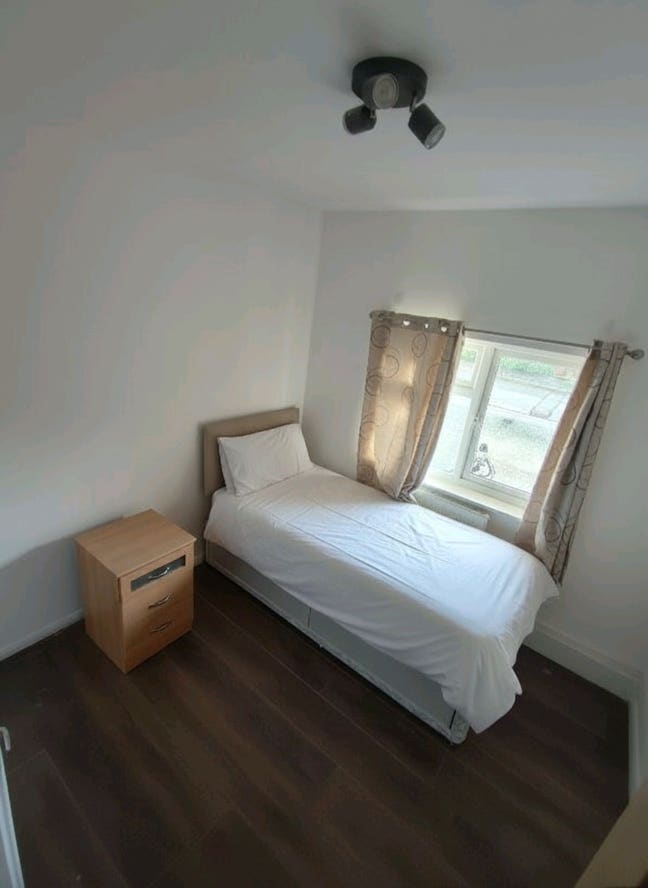 Mansion House Available  Main Photo