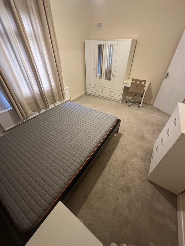 Double Bedroom Clayton Manc inc Bills Main Photo