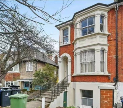 2 bedroom flat available in Acton Main Photo