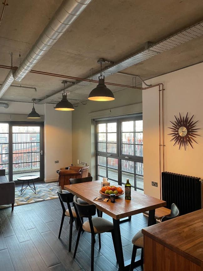  Luxury Double Bedrooms in Stunning 3-Bed Apt. HA9 Main Photo