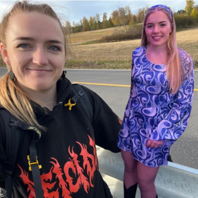 2 women (25+29) looking for 2 rooms Main Photo