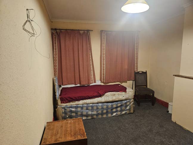 Big bouble room available to rent Main Photo