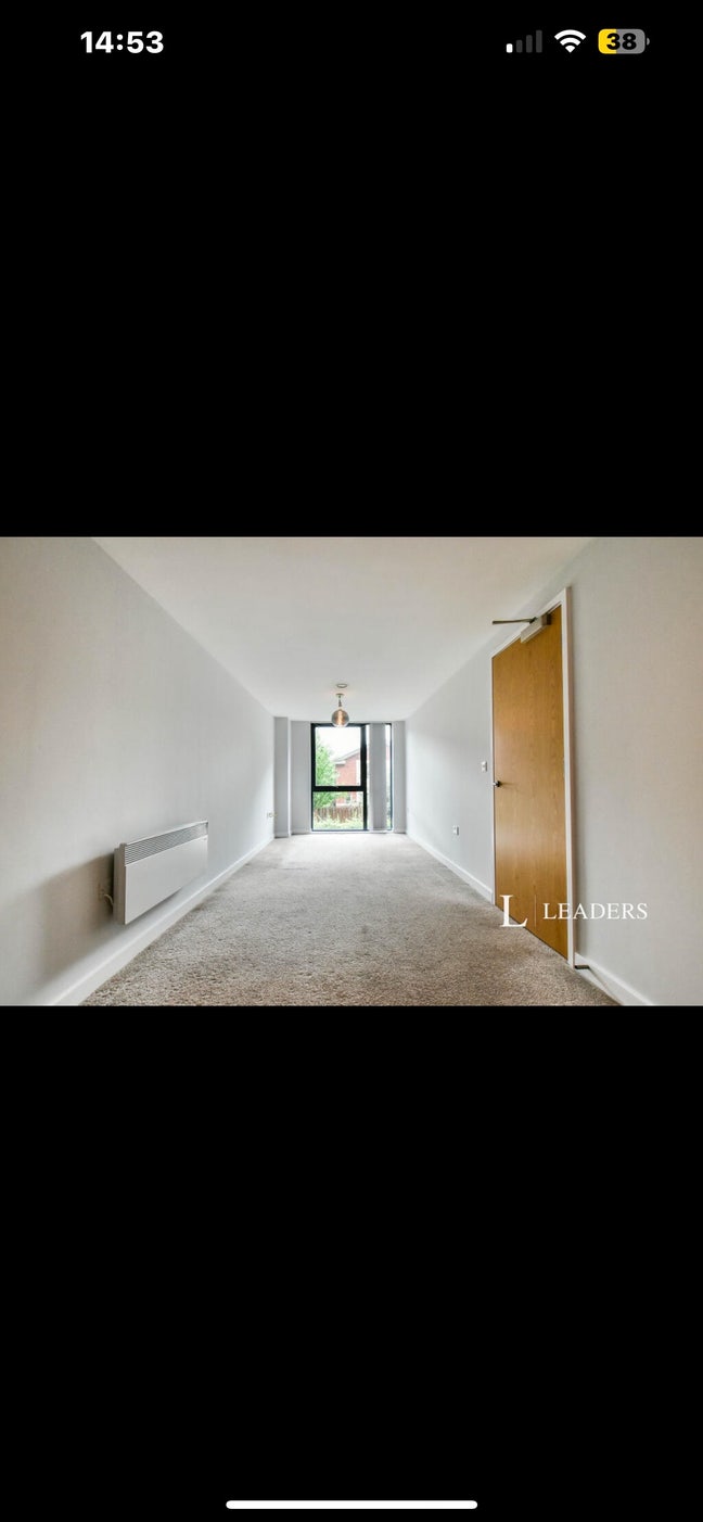 Double room & Dedicated office Space!! Main Photo