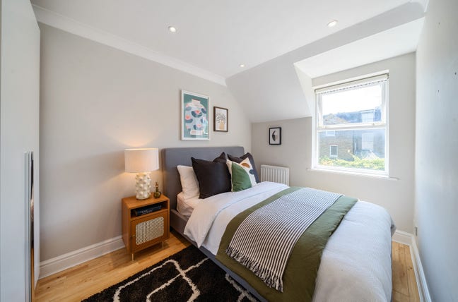 Double Room in the Heart of Clapham Main Photo