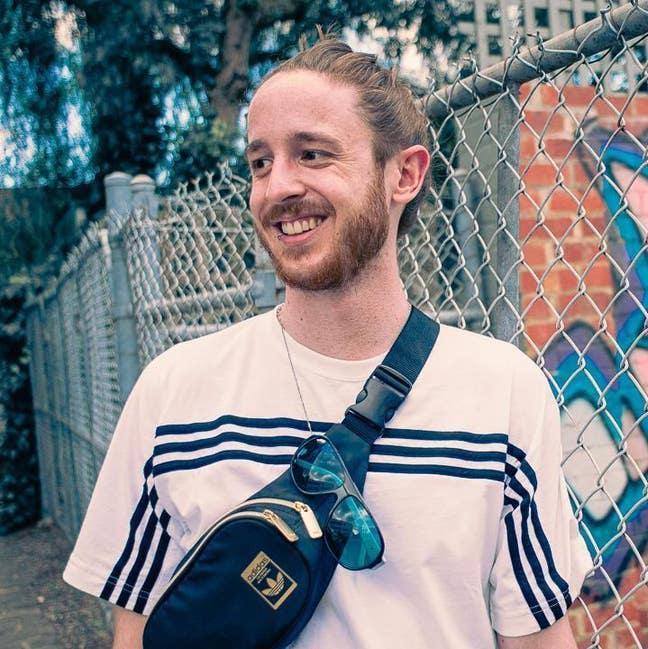 Professional Male seeks a double room Main Photo