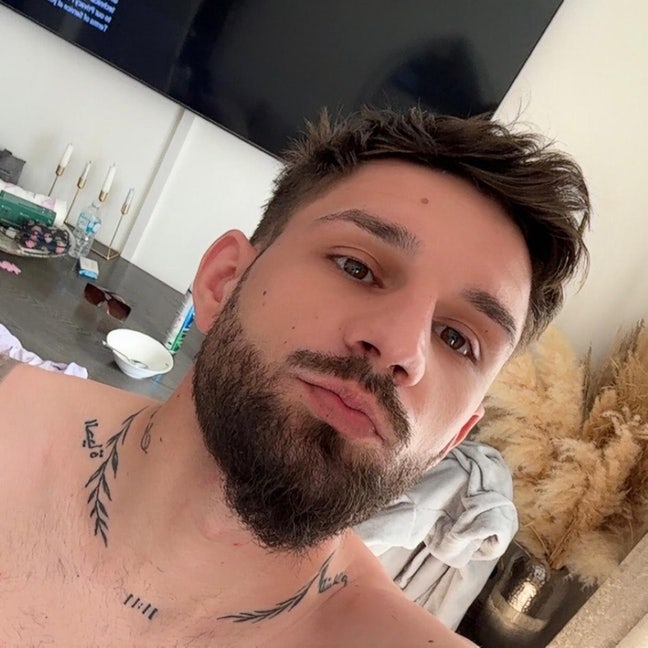 Professional Male seeks a double room Main Photo