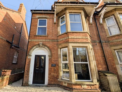 Brand New Luxury Hmo - Near Yeovil Hospital Main Photo