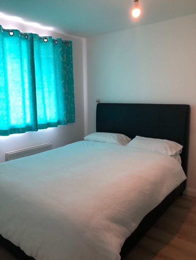 En-Suite Room Available Immediately  Main Photo