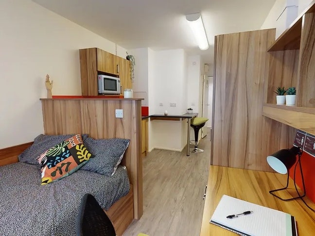 A studio available in CB1 student accommodation  Main Photo