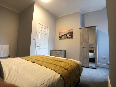 🤓🥂 50% off 1St Months Rent Main Photo