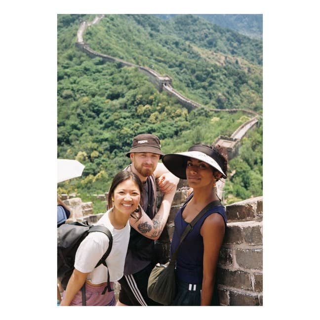 Friendly 29-Year-Old Creative Looking for a House  Main Photo