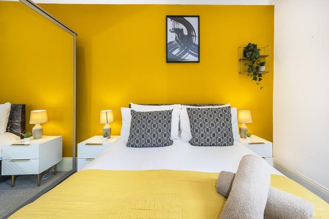 Modern Double Rooms In Angel Main Photo