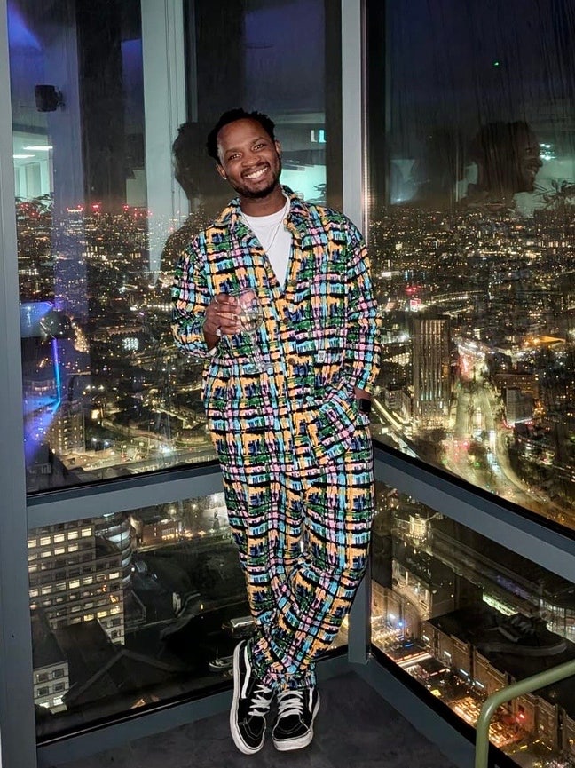 Calm, tidy professional looking for large dble rm  Main Photo