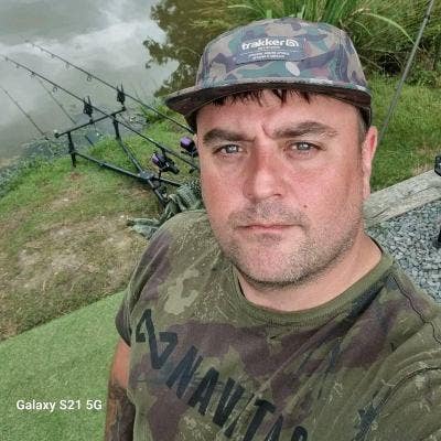 Professional Male seeks a double room Main Photo