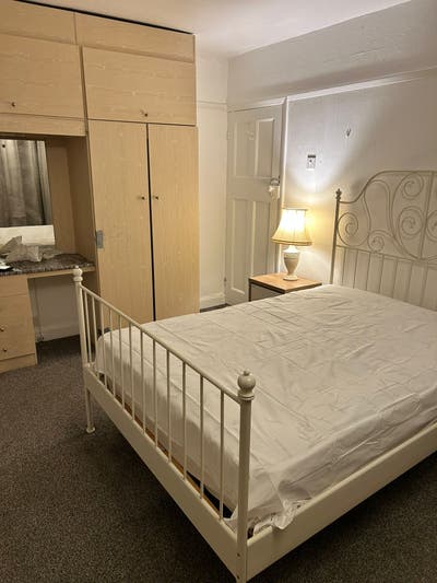 Nice House share in Luton, close to the station! Main Photo