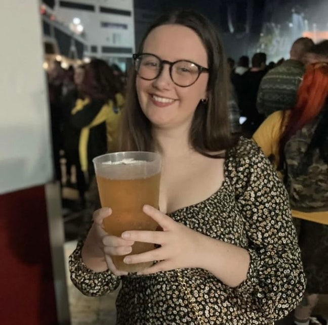 22 yo female student seeking double room Main Photo