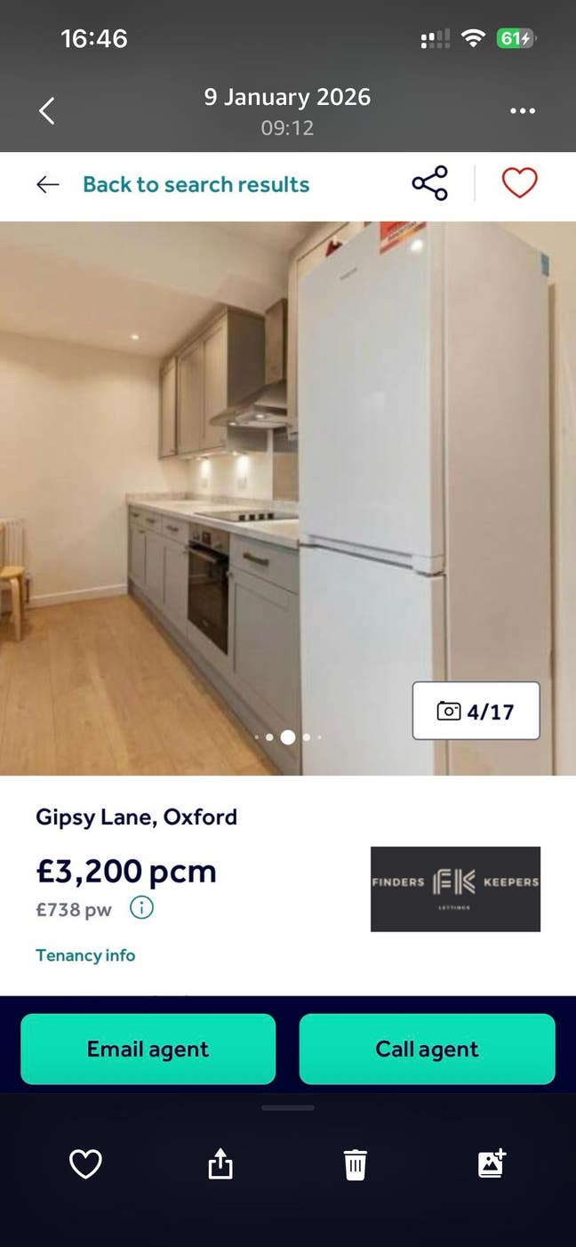 Spare Room for Student !!  Main Photo