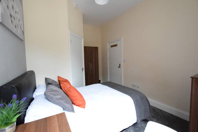 Ensuite Double Room Bills inclusive Main Photo